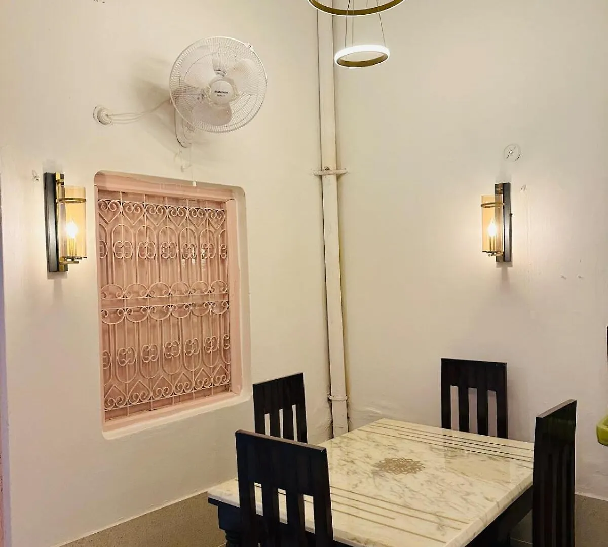Kamaree-7Bhk Apartment Varanasi 0*,  India