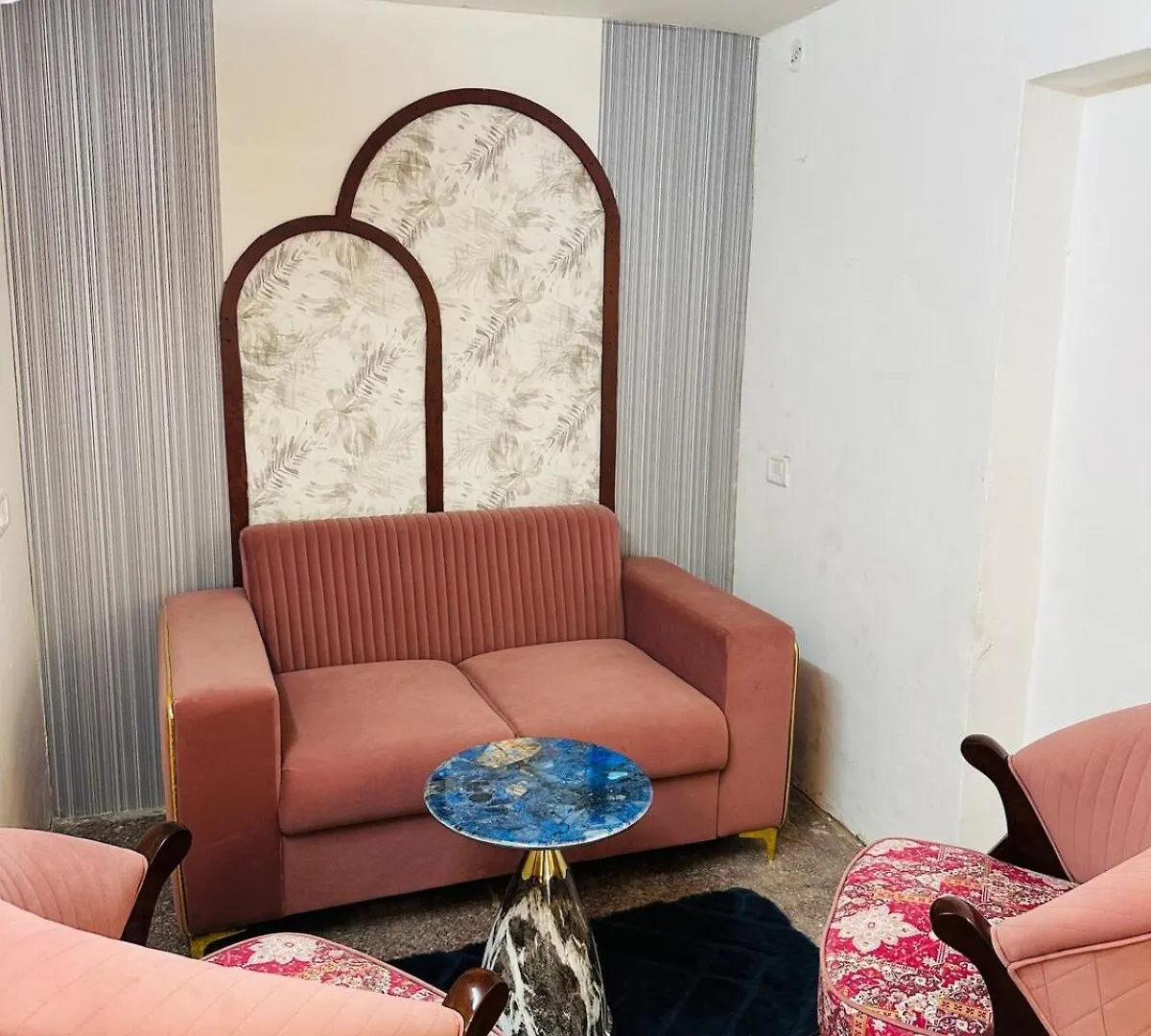 Kamaree-7Bhk Apartment Varanasi