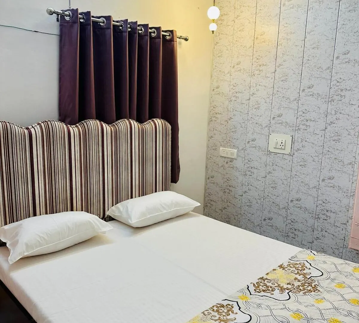 Kamaree-7Bhk Apartment Varanasi 0*,